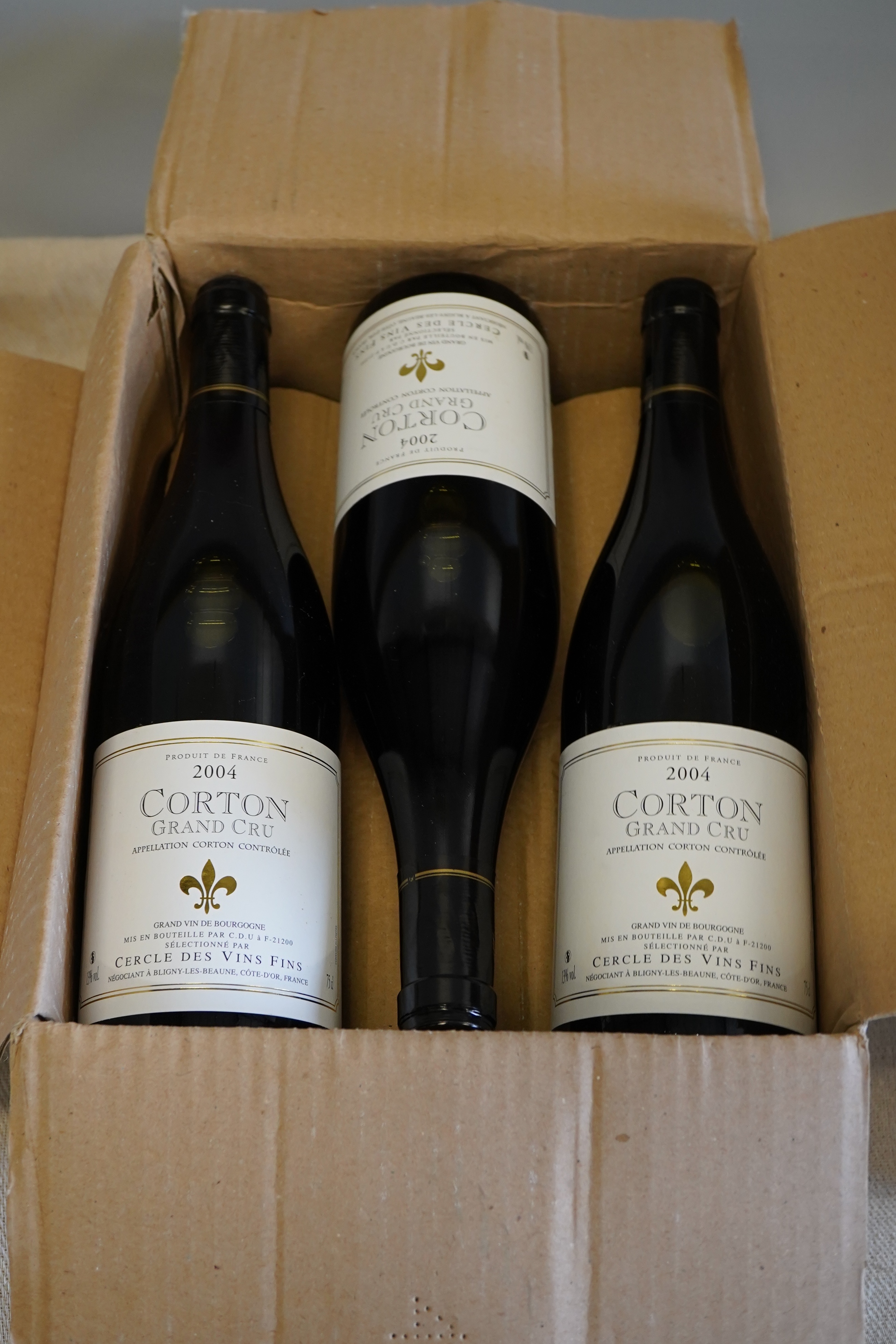 Cercle des Vins Fins, Corton Grand Cru, 2004